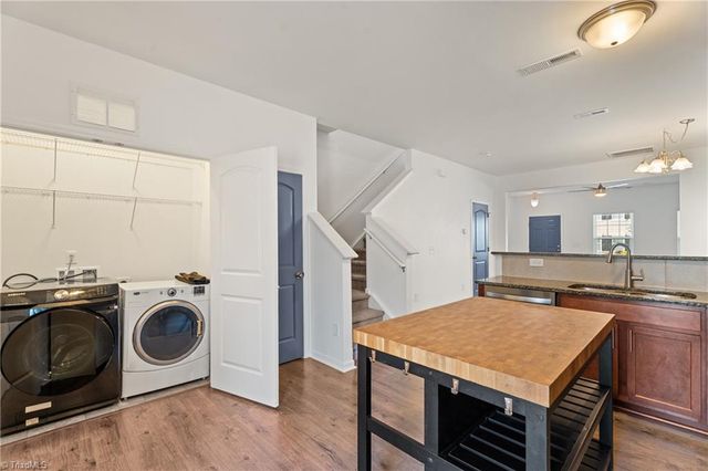 2381 Autumn Mist Drive, Winston-salem, NC 27103