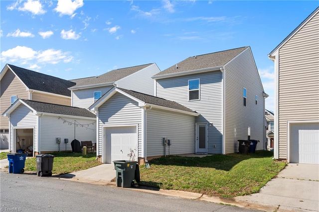 2381 Autumn Mist Drive, Winston-salem, NC 27103