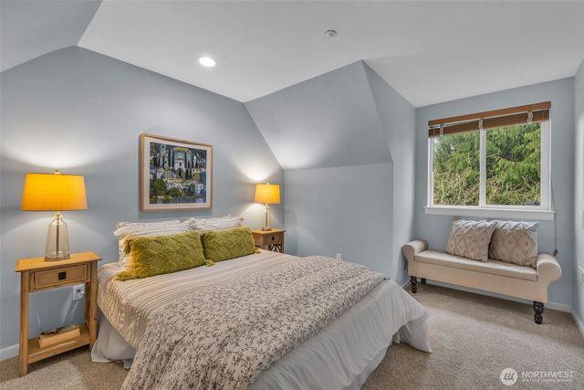 6441 SE Cougar Mountain Way, Bellevue, WA 98006