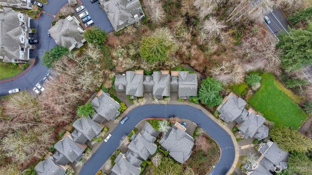 6441 SE Cougar Mountain Way, Bellevue, WA 98006