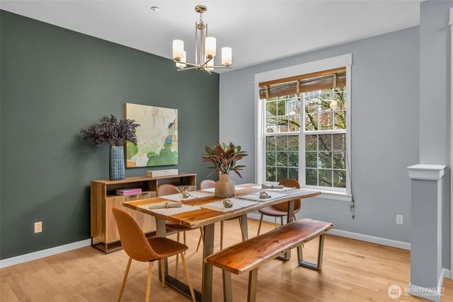 6441 SE Cougar Mountain Way, Bellevue, WA 98006