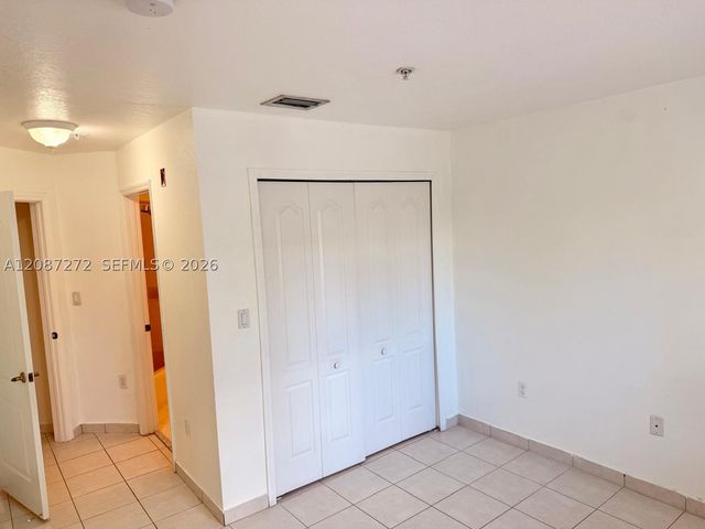 8906 W Flagler St 216, Miami, FL 33174