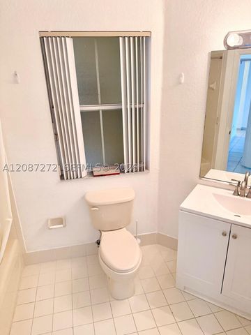 8906 W Flagler St 216, Miami, FL 33174