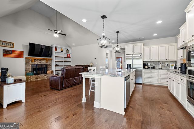 68 Grove Park Way, Senoia, GA 30276