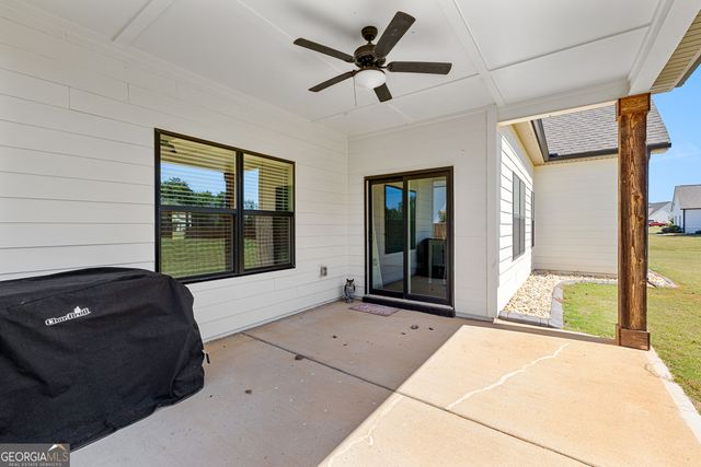 68 Grove Park Way, Senoia, GA 30276