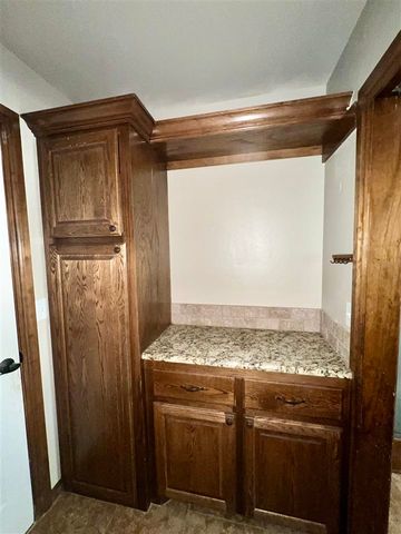 1325 NE Saddle Rock Dr, Elgin, OK 73538