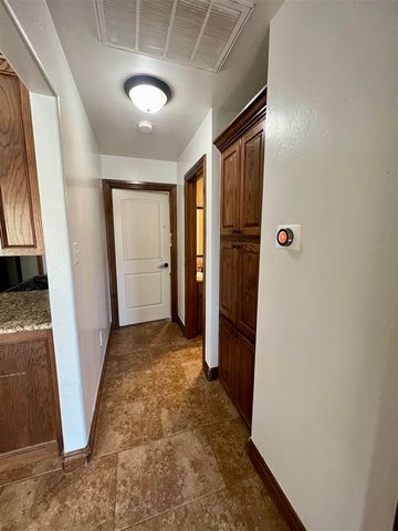 1325 NE Saddle Rock Dr, Elgin, OK 73538