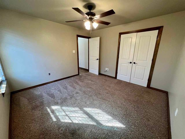 1325 NE Saddle Rock Dr, Elgin, OK 73538