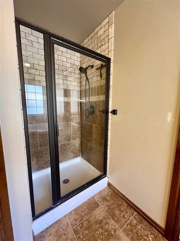 1325 NE Saddle Rock Dr, Elgin, OK 73538