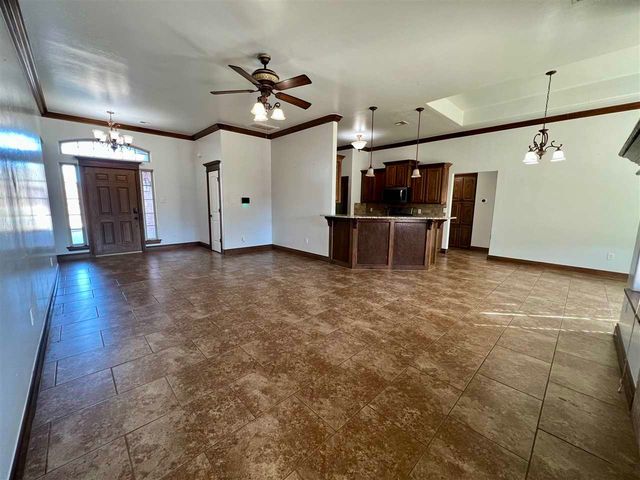 1325 NE Saddle Rock Dr, Elgin, OK 73538