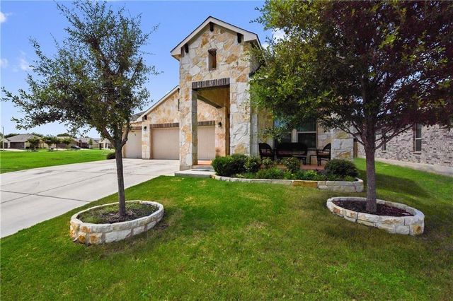 601 Flag LN, Leander, TX 78641