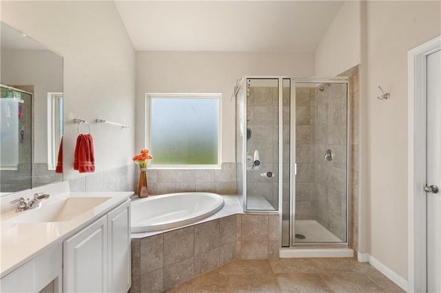 601 Flag LN, Leander, TX 78641