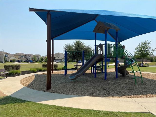 601 Flag LN, Leander, TX 78641