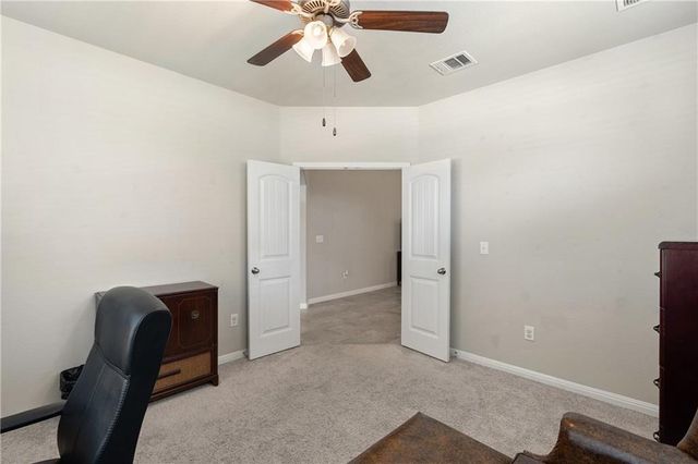 601 Flag LN, Leander, TX 78641