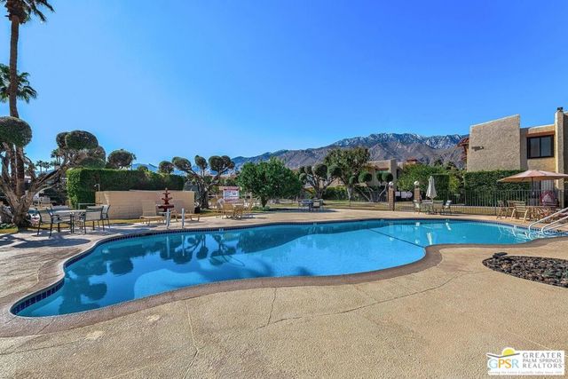 1411 N Sunrise Way 16, Palm Springs, CA 92262