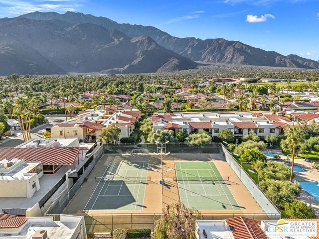 1411 N Sunrise Way 16, Palm Springs, CA 92262