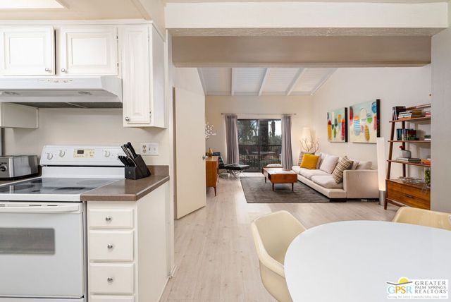 1411 N Sunrise Way 16, Palm Springs, CA 92262