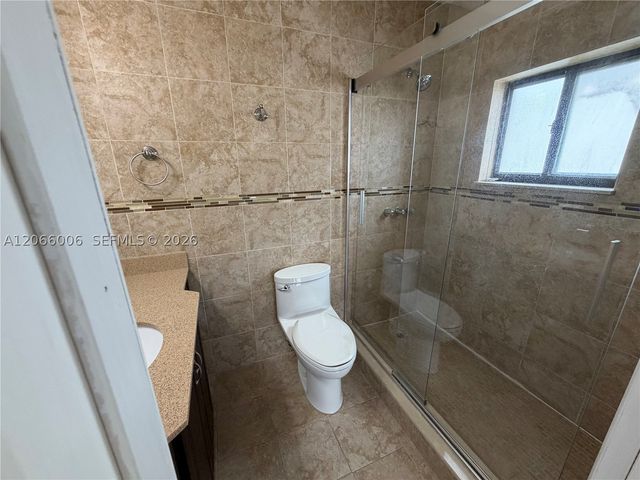 7792 W 29th Way 202, Hialeah, FL 33018