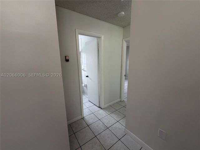 7792 W 29th Way 202, Hialeah, FL 33018