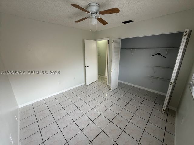 7792 W 29th Way 202, Hialeah, FL 33018