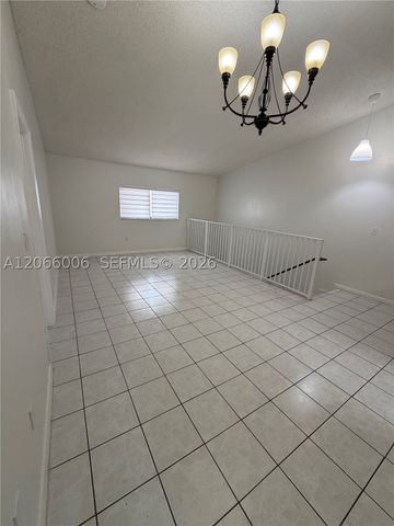 7792 W 29th Way 202, Hialeah, FL 33018