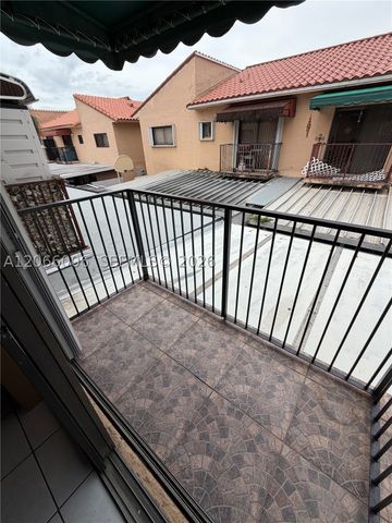 7792 W 29th Way 202, Hialeah, FL 33018