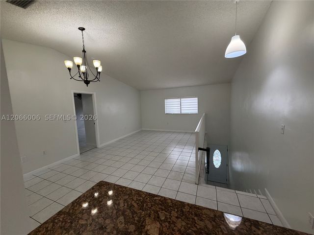 7792 W 29th Way 202, Hialeah, FL 33018