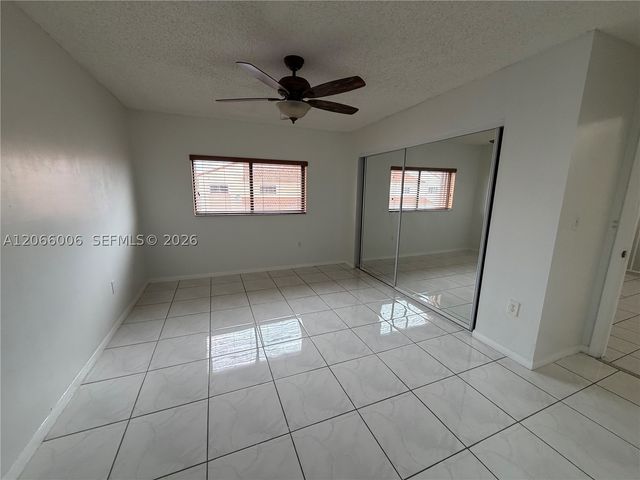 7792 W 29th Way 202, Hialeah, FL 33018