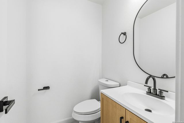 9618 Orchid Mdws, San Antonio, TX 78250