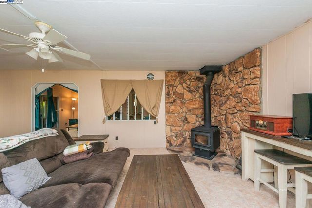 51 Steelhead Circle, Lewiston, CA 96052