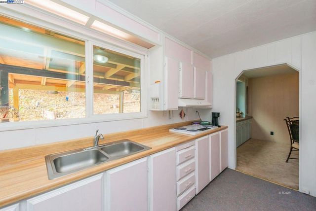 51 Steelhead Circle, Lewiston, CA 96052