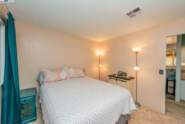 51 Steelhead Circle, Lewiston, CA 96052