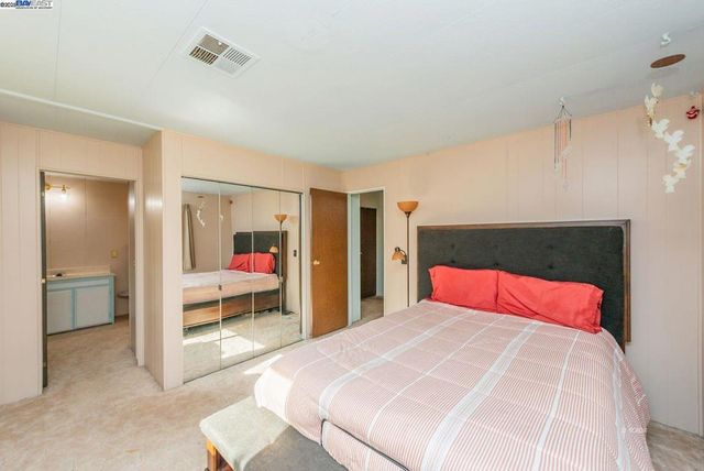 51 Steelhead Circle, Lewiston, CA 96052