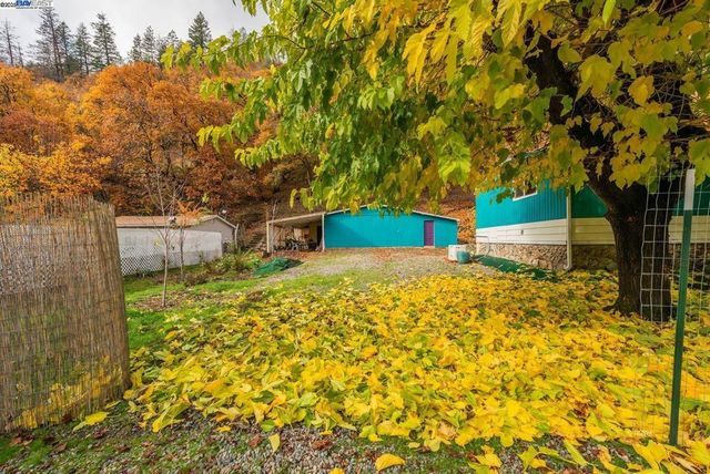 51 Steelhead Circle, Lewiston, CA 96052