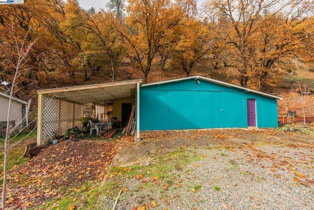 51 Steelhead Circle, Lewiston, CA 96052