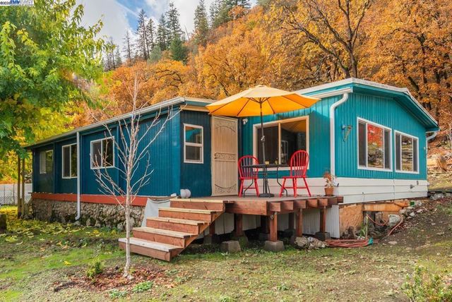 51 Steelhead Circle, Lewiston, CA 96052