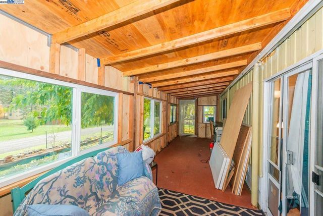 51 Steelhead Circle, Lewiston, CA 96052