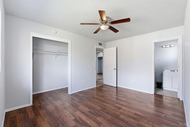 1229 S Anacapa Avenue, Hanford, CA 93230