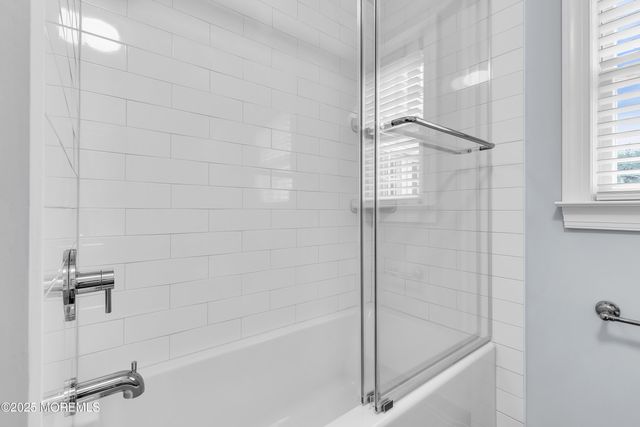 20 Rosalie Avenue, Rumson, NJ 07760