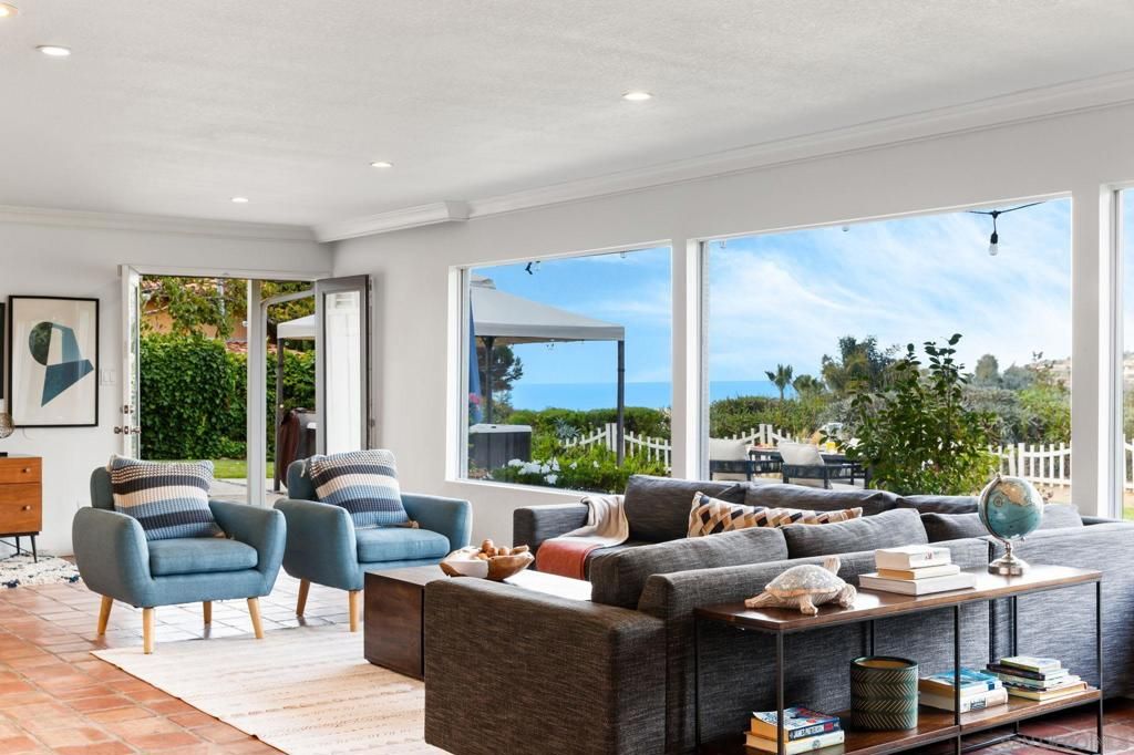 7806 Via Capri, La Jolla, CA 92037 — exterior