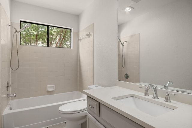 8905 Bridgewood TRL, Austin, TX 78729