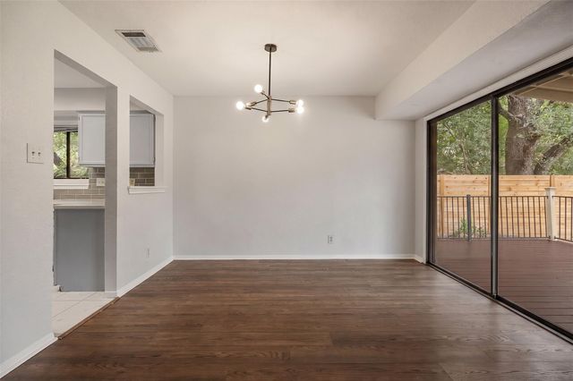 8905 Bridgewood TRL, Austin, TX 78729