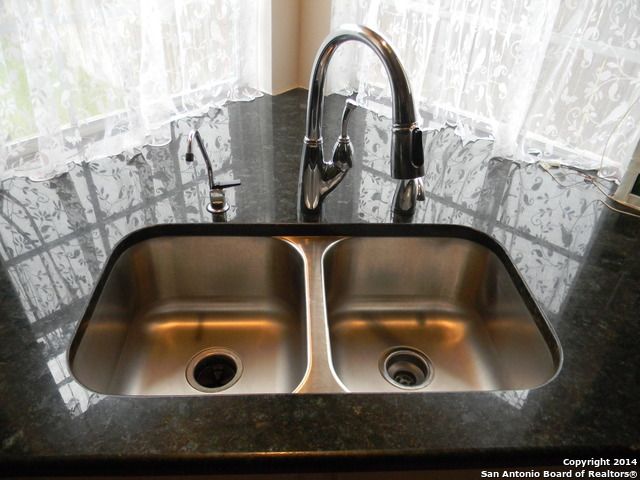 21106 SONOMA, San Antonio, TX 78259