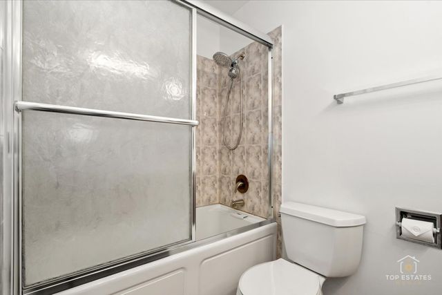 1107 S OLD WILKE Road 208, Arlington Heights, IL 60005