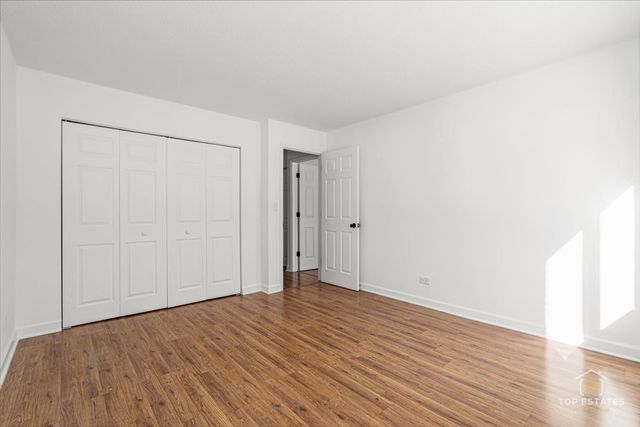 1107 S OLD WILKE Road 208, Arlington Heights, IL 60005