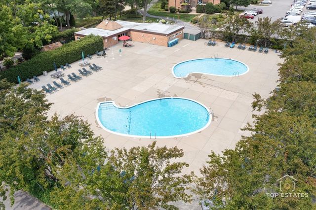 1107 S OLD WILKE Road 208, Arlington Heights, IL 60005