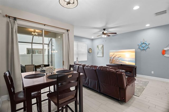 2465 FOGGY CREEK CIRCLE, Clearwater, FL 33764
