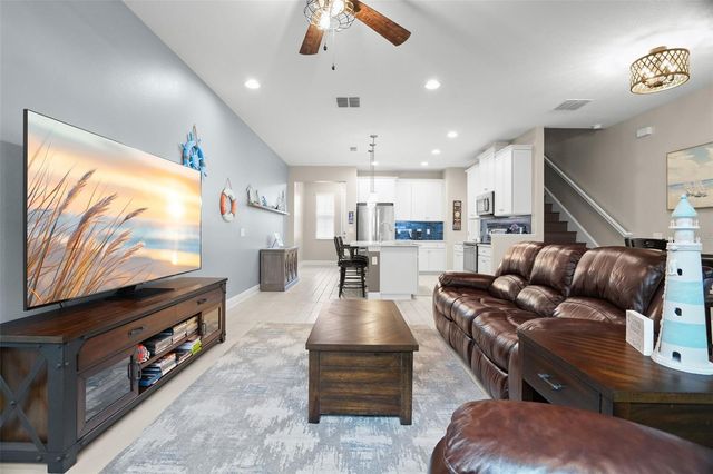 2465 FOGGY CREEK CIRCLE, Clearwater, FL 33764