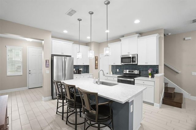 2465 FOGGY CREEK CIRCLE, Clearwater, FL 33764