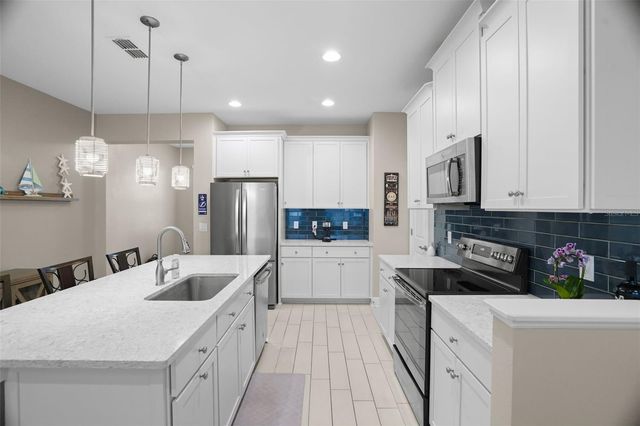 2465 FOGGY CREEK CIRCLE, Clearwater, FL 33764